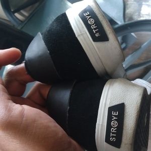 Straye skate sneakers